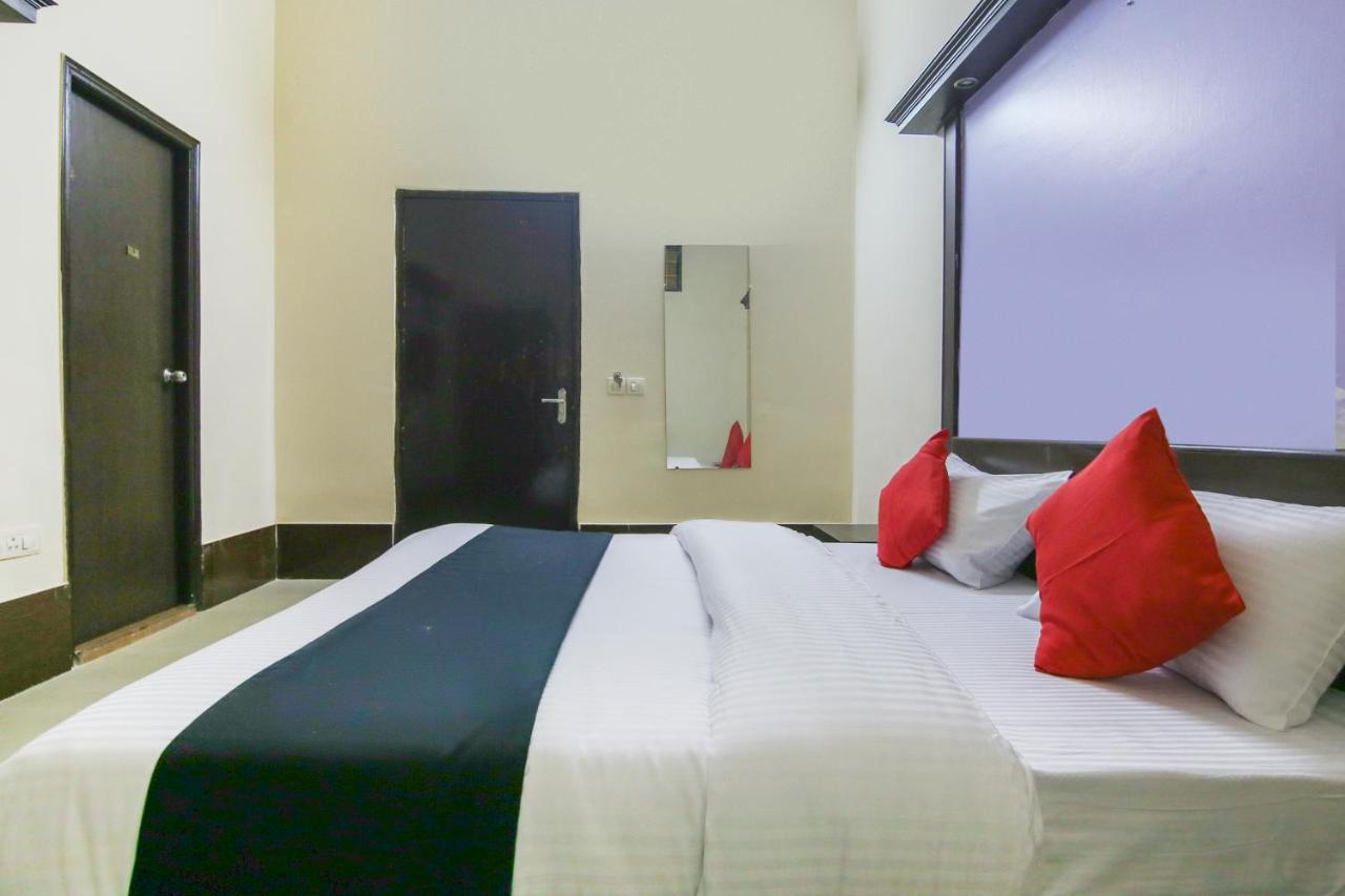 גאזיאבאד Capital O 68148 Hotel Shree Jee Palace מראה חיצוני תמונה