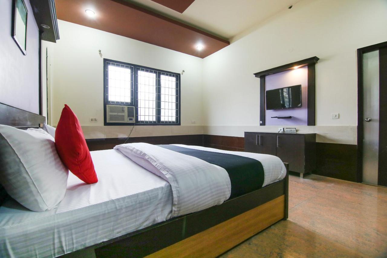 גאזיאבאד Capital O 68148 Hotel Shree Jee Palace מראה חיצוני תמונה