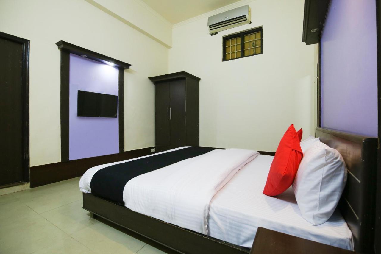 גאזיאבאד Capital O 68148 Hotel Shree Jee Palace מראה חיצוני תמונה