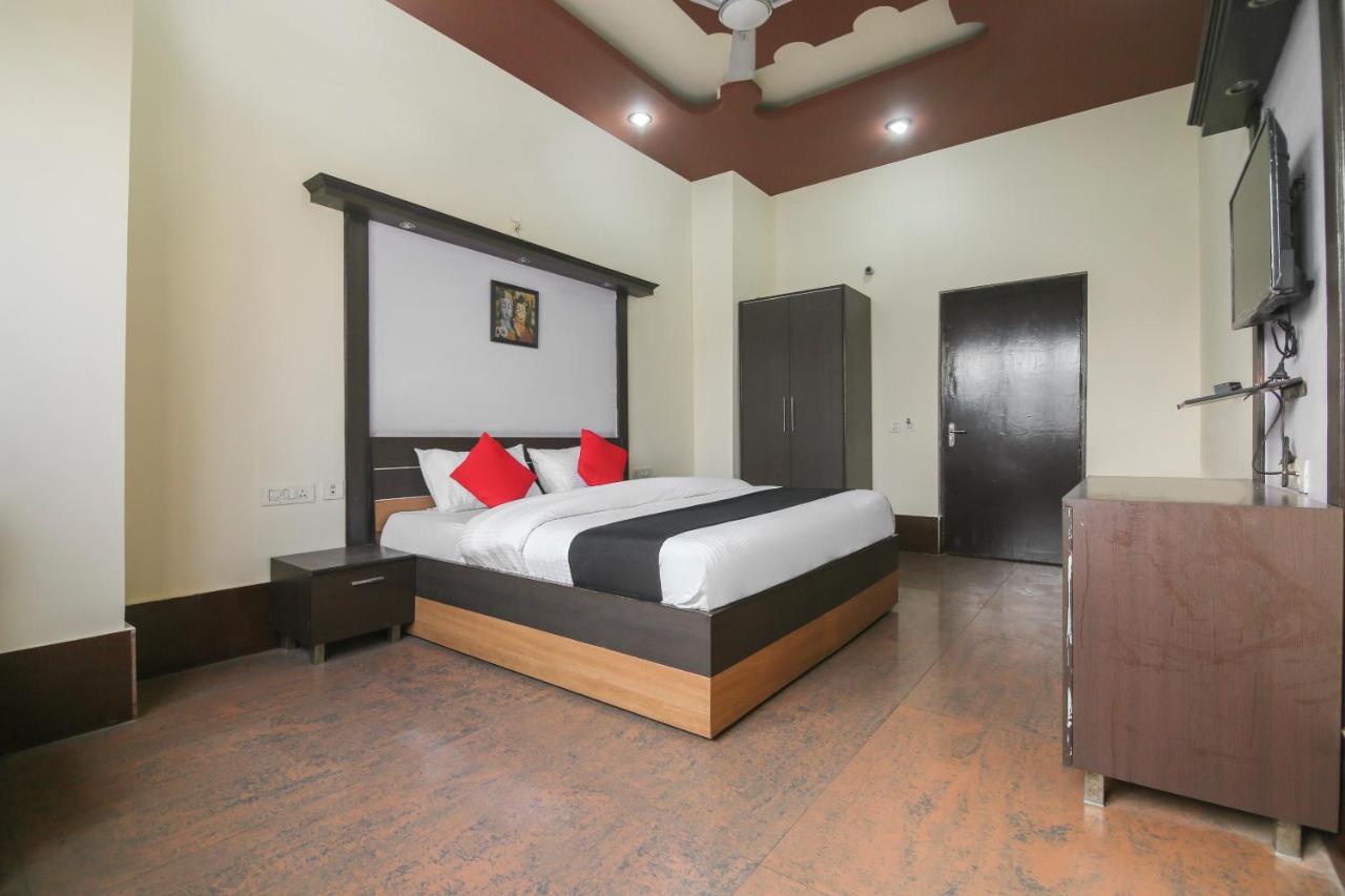 גאזיאבאד Capital O 68148 Hotel Shree Jee Palace מראה חיצוני תמונה