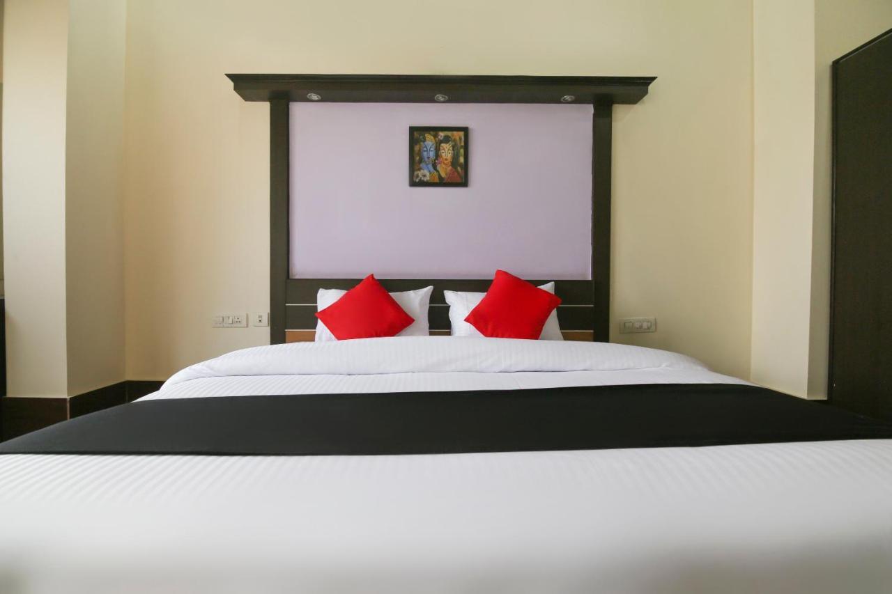 גאזיאבאד Capital O 68148 Hotel Shree Jee Palace מראה חיצוני תמונה